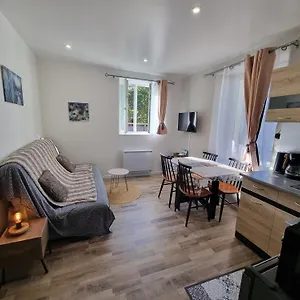 https://les-flocons-enchantes-t2-rdc-neuf.hotels-rhonealpes.com